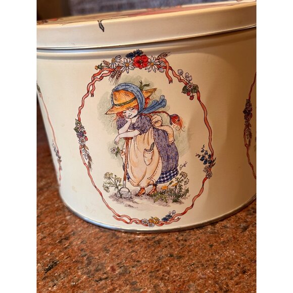 Vintage Louise Themed Tin Little Girl Pastel 7.5” x 5.5” - Picture 3 of 7